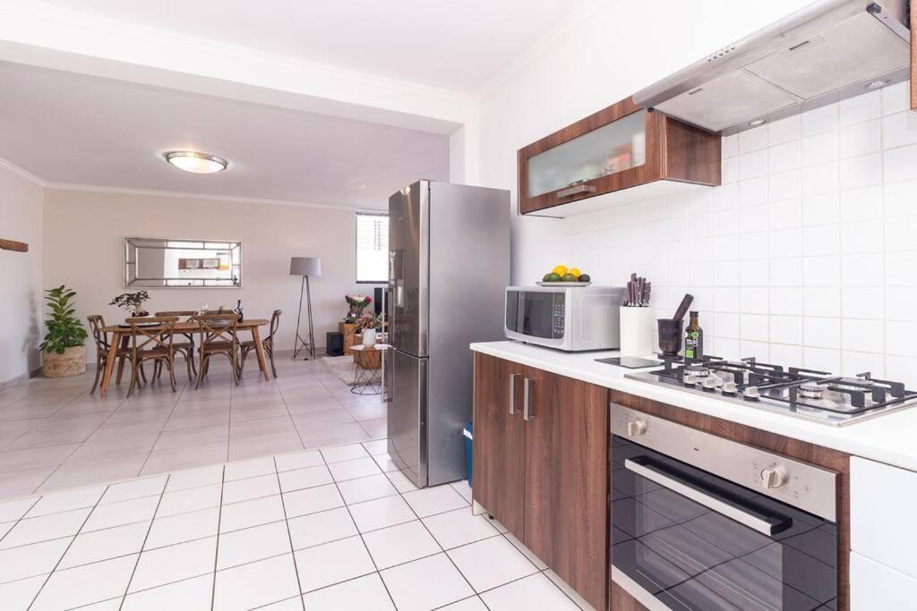 Sea View Penthouse With Jacuzzi * Cape Town
